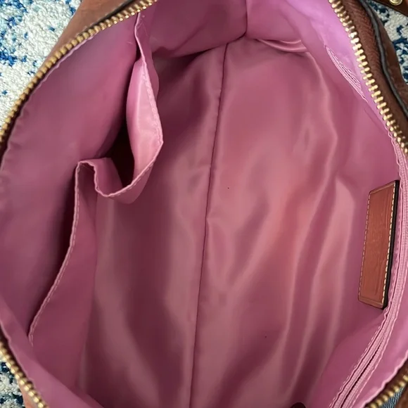 ✂️PRICE CUT COACH PURSE - Picture 3 of 9